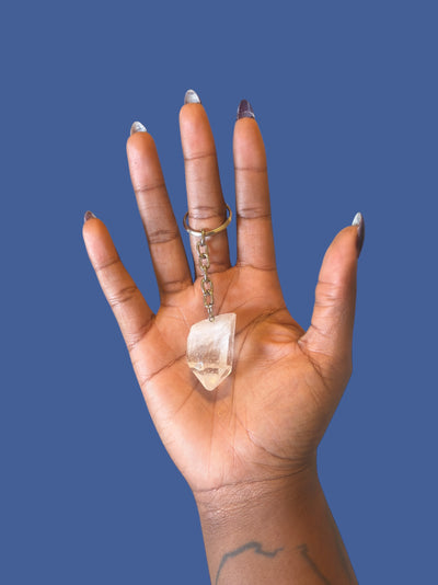 Clear Quartz Keychain – Energy Amplifier for Focus, Clarity & Everyday Balance